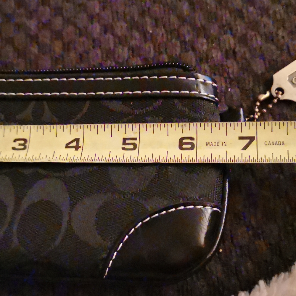 π Wristlets Coin Purse - Picture 6 of 7
